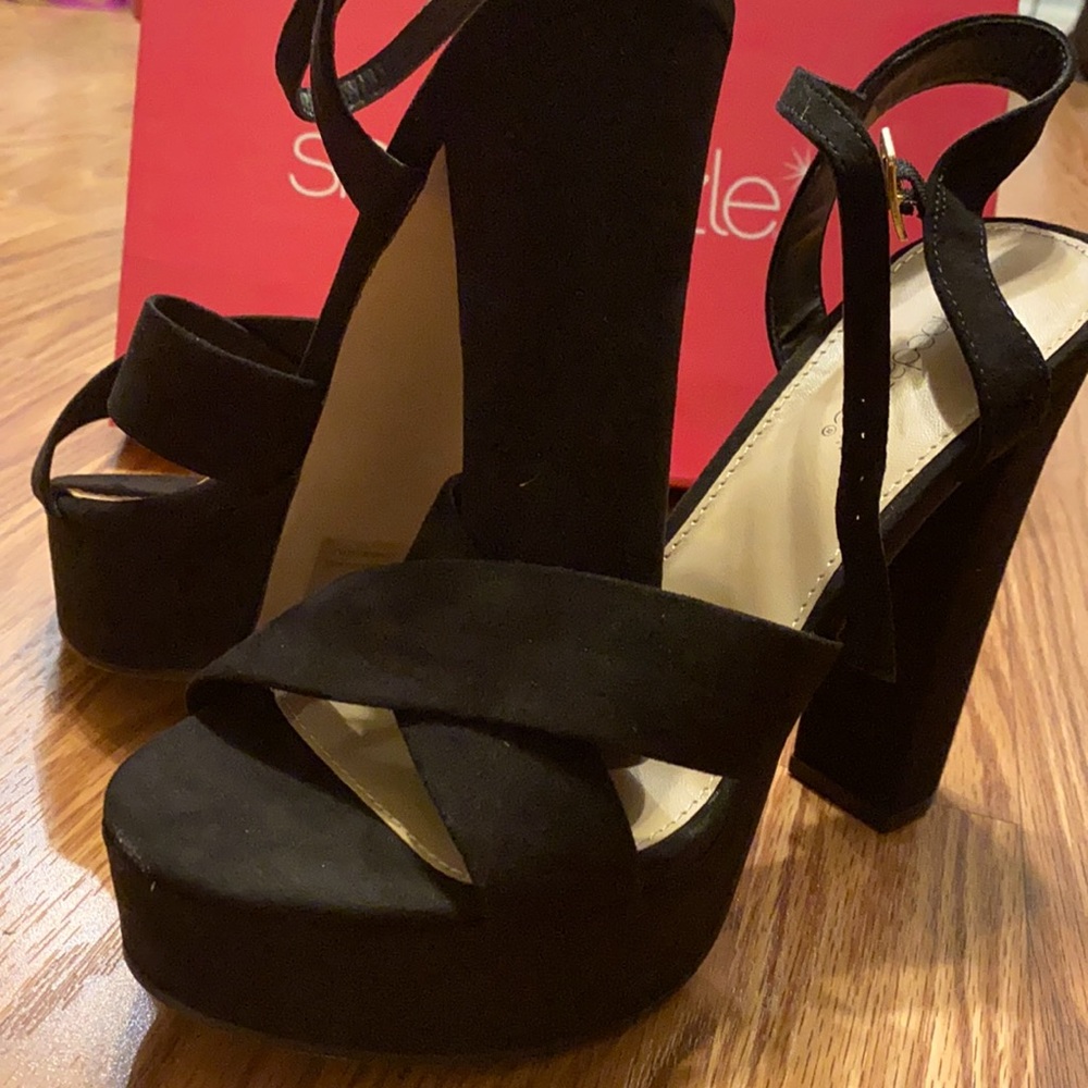 Shoedazzle size 8.5 black dress sandals